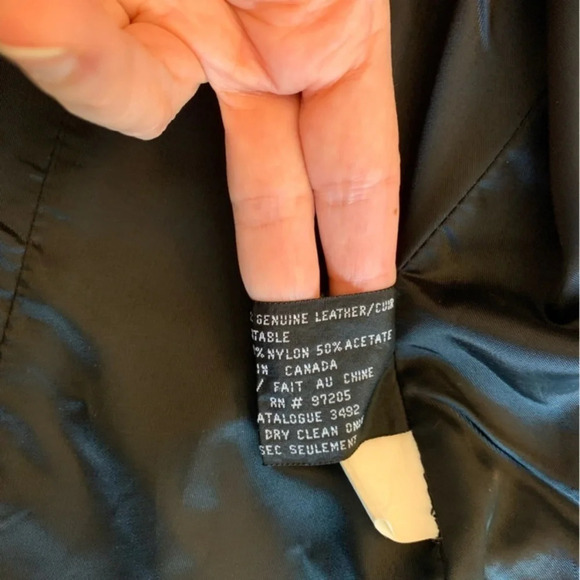 Vintage Danier black leather vest size L - Picture 10 of 13